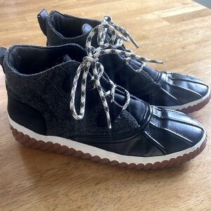 Sketchers Black Casual Boots